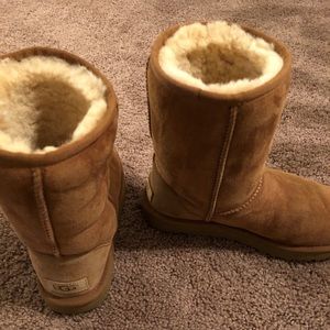 Ugg